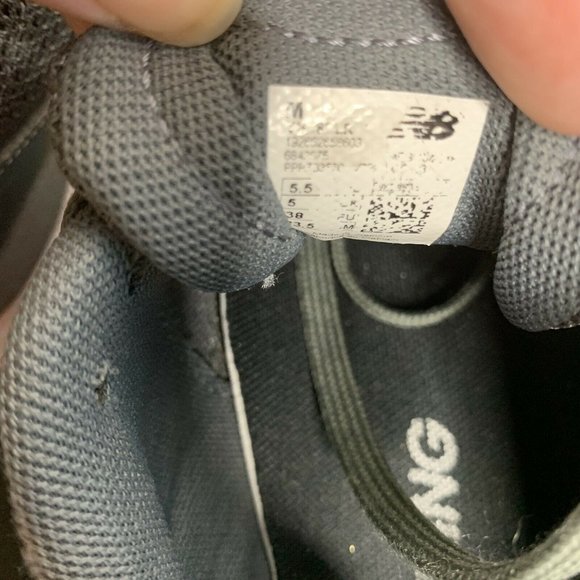 New Balance Womens Size 5.5 Tech Ride Grey/Red - Picture 5 of 8